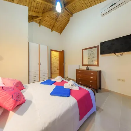 Sunset Vista Classic Ii Villa Volímai